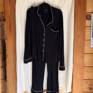 Cozy Earth Women's Black Pajama Set